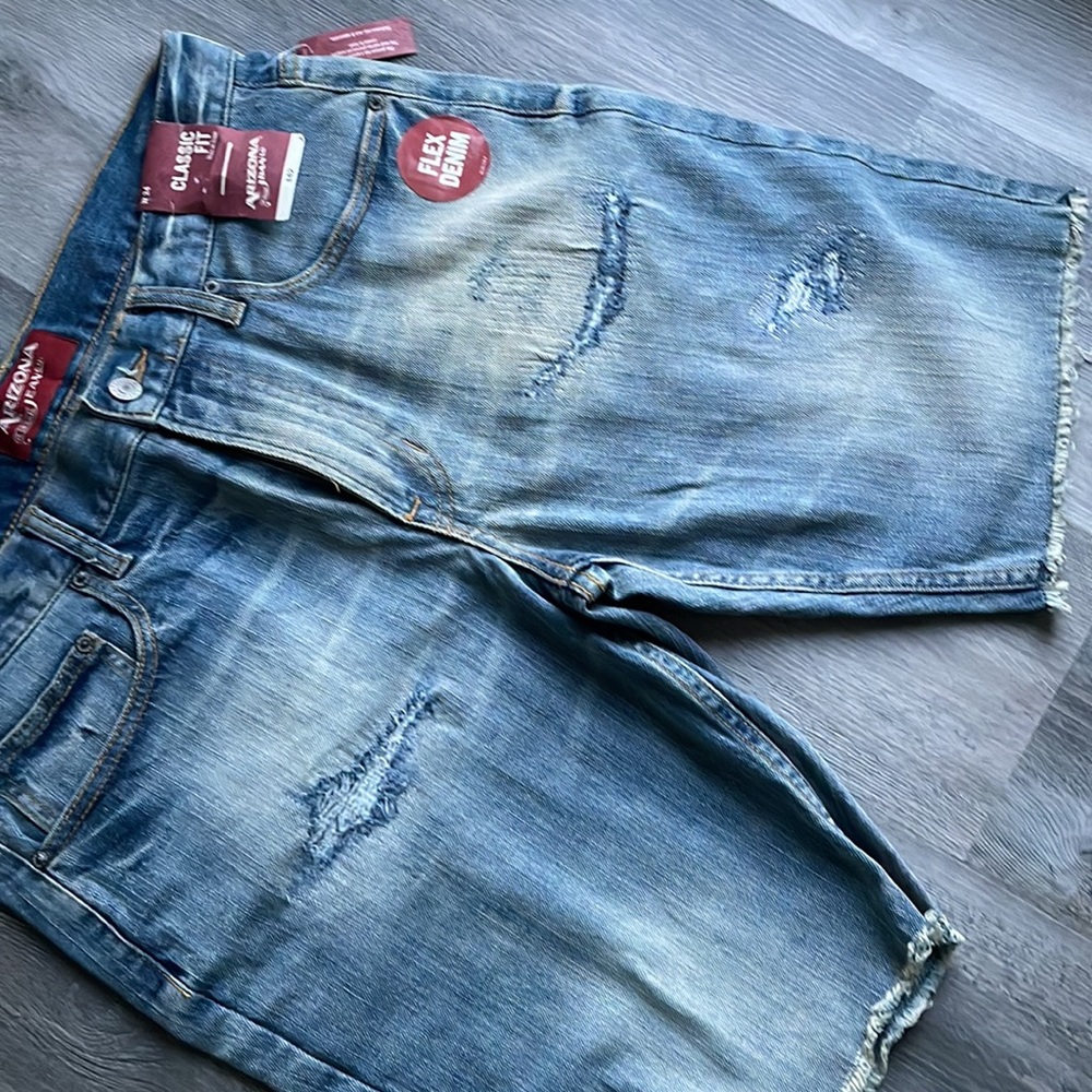 Denim cutoff jean shorts